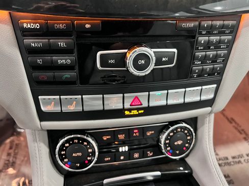Used 2014 Mercedes-Benz CLS 550 w/ Premium 1 Package image 24