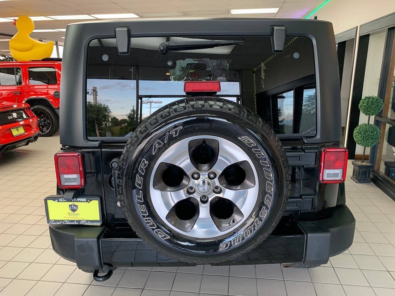 Used 2016 Jeep Wrangler Sahara w/ Connectivity Group AWD/4WD image 6