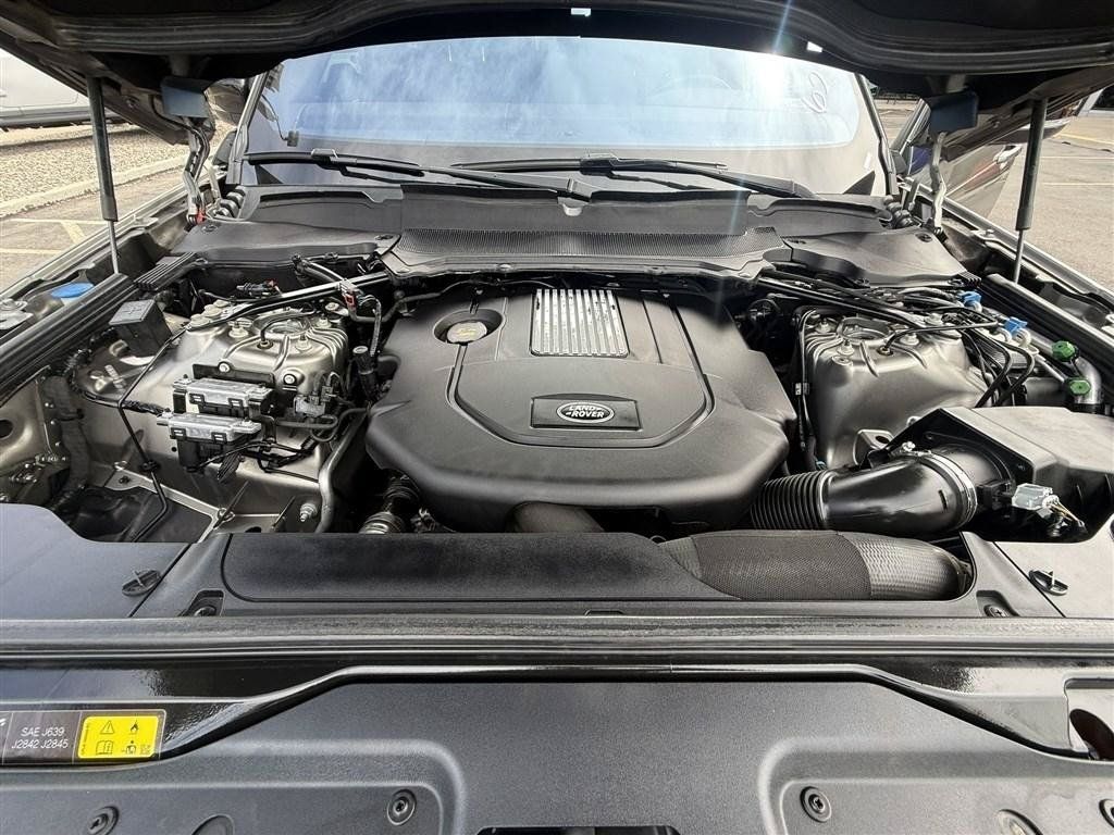 Used 2018 Land Rover Discovery HSE AWD/4WD image 44