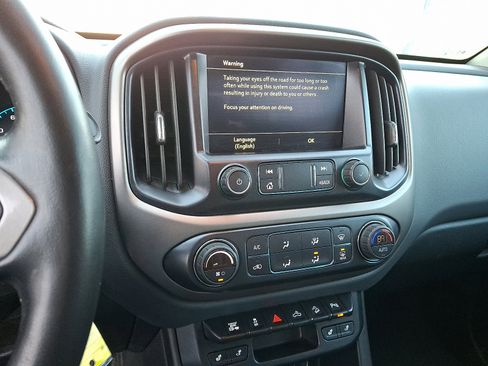 Used 2020 Chevrolet Colorado Z71 image 23