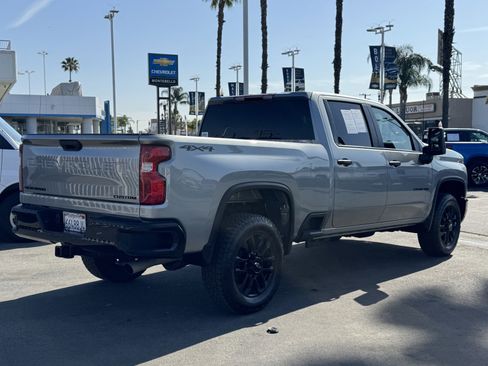 Used 2025 Chevrolet Silverado 2500 Custom w/ Custom Blackout Package image 4