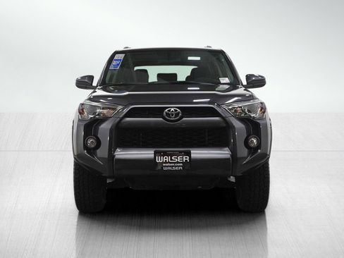 Used 2016 Toyota 4Runner SR5 image 8