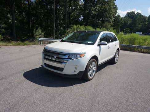 Used 2014 Ford Edge Limited w/ Equipment Group 301A FWD image 23