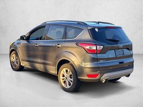 Used 2018 Ford Escape SE FWD image 7