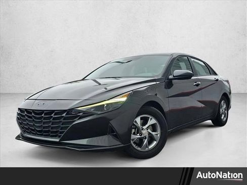 Used 2023 Hyundai Elantra SE w/ Cargo Package image 1