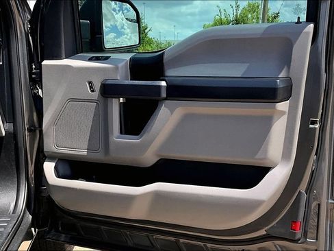 Used 2017 Ford F150 XL w/ Equipment Group 101A Mid RWD image 22