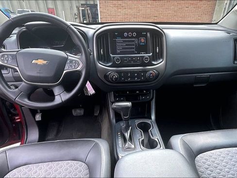 Used 2015 Chevrolet Colorado Z71 AWD/4WD image 14