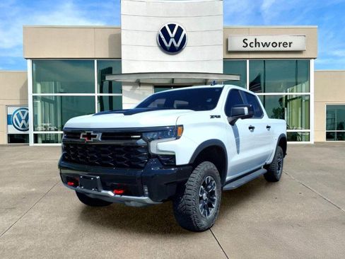 Used 2024 Chevrolet Silverado 1500 ZR2 w/ Technology Package AWD/4WD image 2