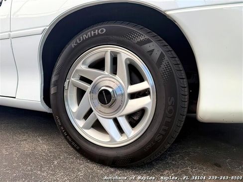 Used 1994 Chevrolet Camaro Z28 image 12