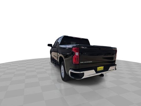 Used 2023 Chevrolet Silverado 1500 LT AWD/4WD image 7
