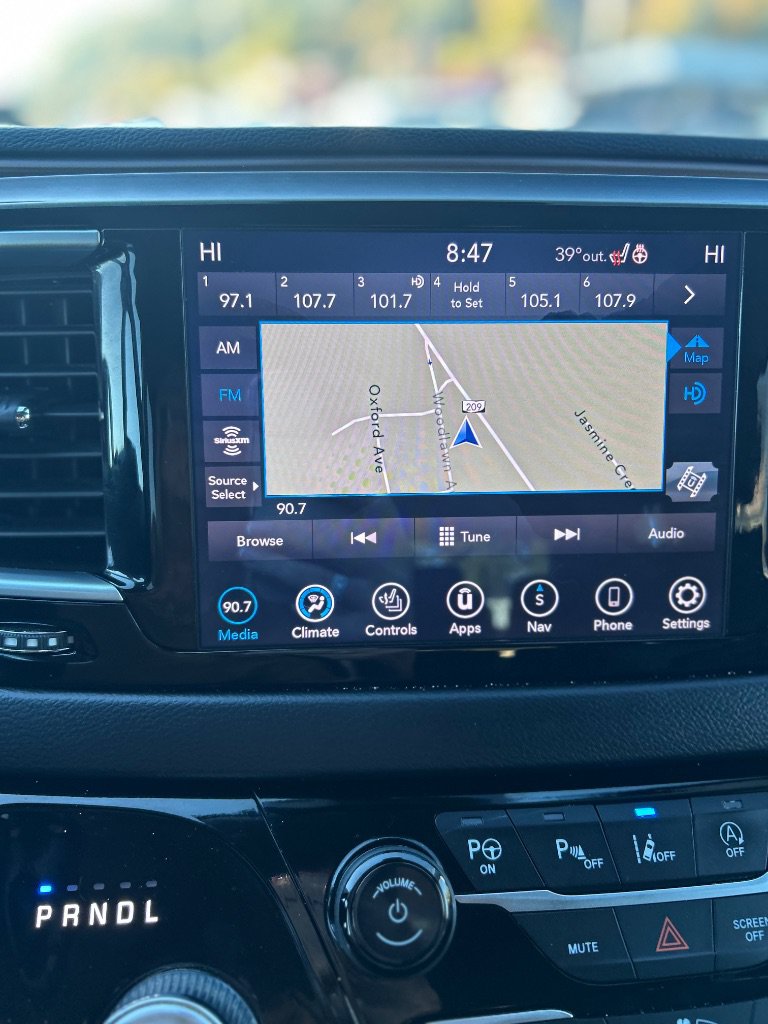 Used 2019 Chrysler Pacifica Touring-L Plus w/ Advanced Safetytec Group FWD image 14