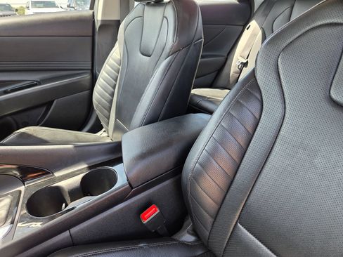 Used 2024 Hyundai Elantra Limited FWD image 29