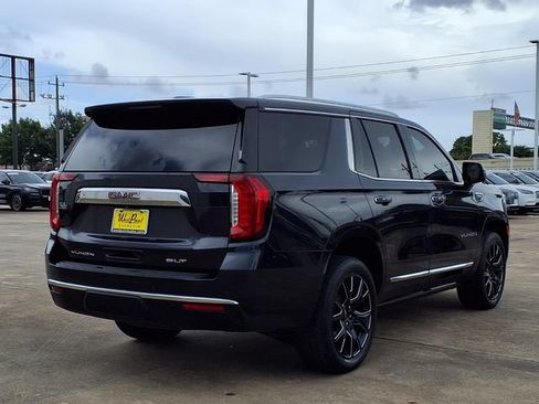 Used 2023 GMC Yukon SLT w/ SLT Premium Package AWD/4WD image 2