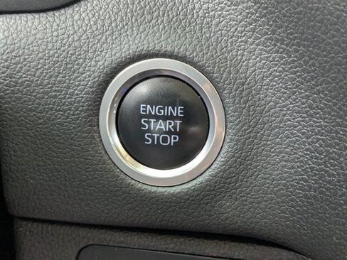 Used 2024 Toyota Tundra Limited AWD/4WD image 22