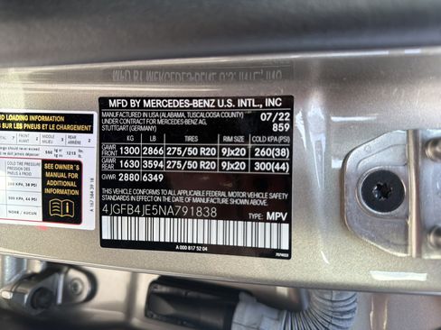 Used 2022 Mercedes-Benz GLE 350 w/ AMG Line Exterior image 36