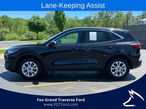 Certified 2024 Ford Escape Active AWD/4WD image 39