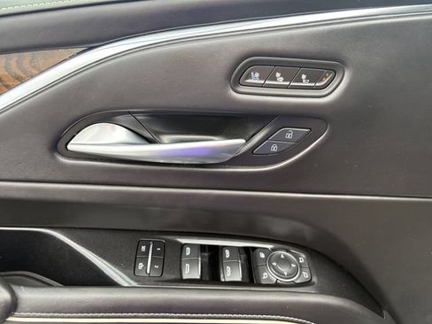 Used 2023 Cadillac Escalade Premium Luxury Platinum w/ LPO, Floor Liner Package AWD/4WD image 23