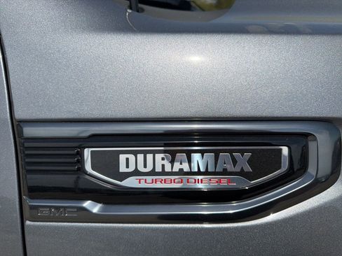 Used 2022 GMC Sierra 1500 AT4 w/ AT4 Premium Package image 5