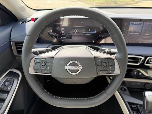 New 2026 Nissan Sentra SL FWD image 18