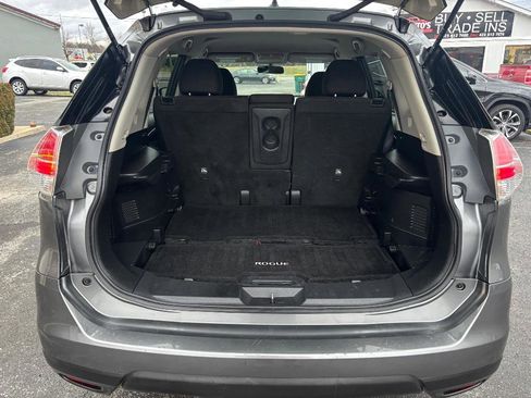 Used 2015 Nissan Rogue SV image 27