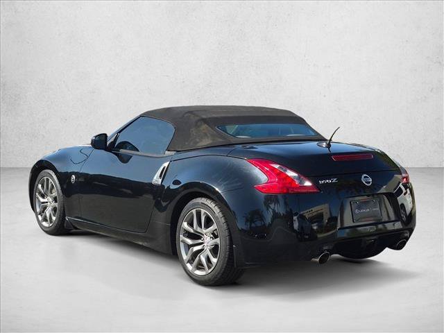 Used 2011 Nissan 370Z Roadster RWD image 7