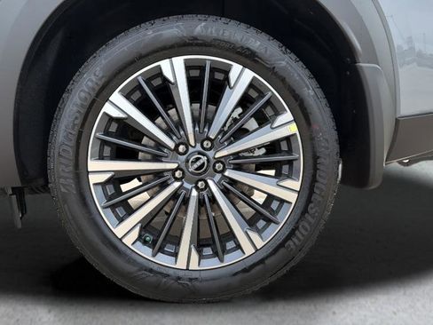 New 2026 Nissan Pathfinder Platinum AWD/4WD image 32
