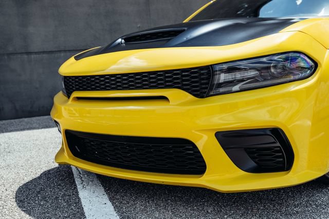 Used 2018 Dodge Charger SRT w/ Technology Group RWD image 25