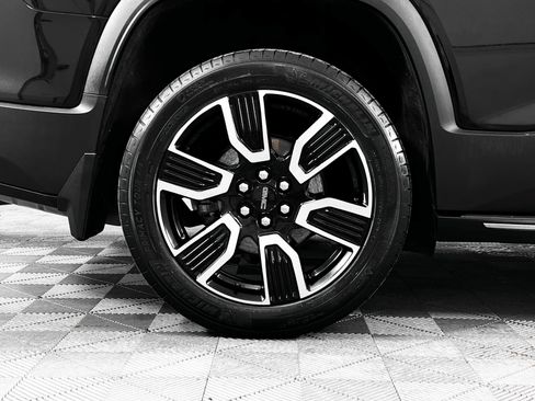 Used 2021 GMC Acadia SLT w/ Elevation Edition image 10