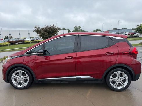 Used 2017 Chevrolet Bolt LT FWD image 5