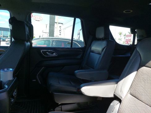 Used 2021 Chevrolet Tahoe High Country AWD/4WD image 12