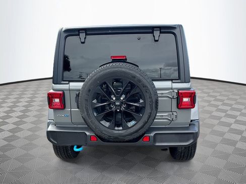 Used 2023 Jeep Wrangler Unlimited Sahara w/ Cold Weather Group AWD/4WD image 7