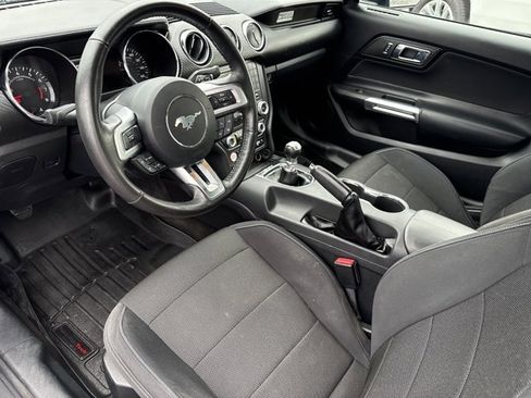 Used 2016 Ford Mustang V6 image 9