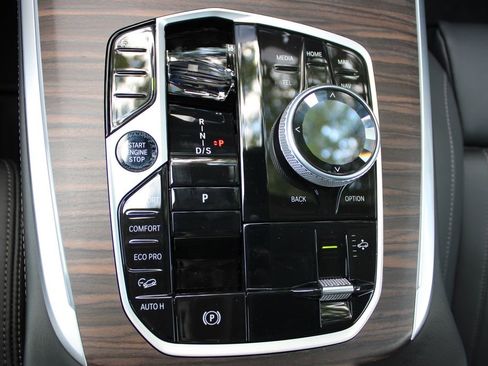 New 2026 BMW X7 xDrive40i w/ Executive Package image 34