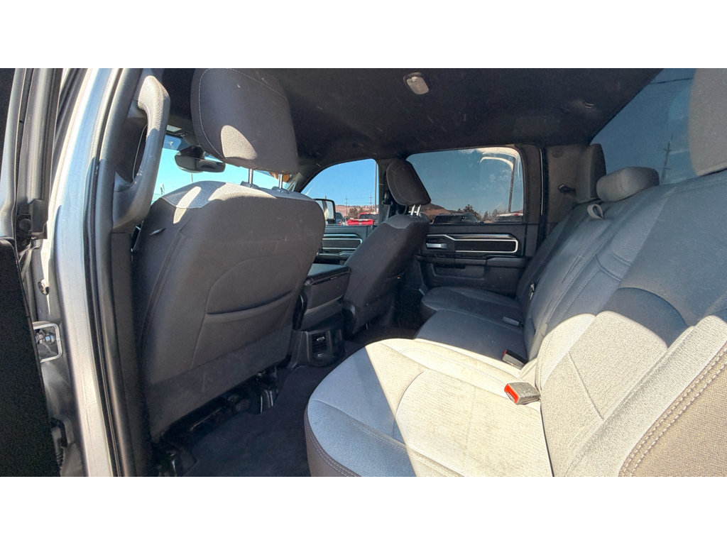 Used 2024 RAM 2500 Big Horn AWD/4WD image 20