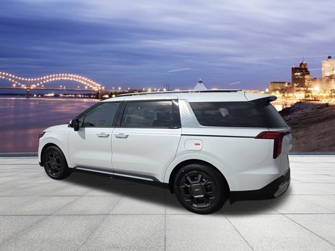 New 2026 Kia Carnival SX FWD image 3