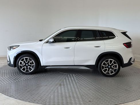 Used 2024 BMW X1 xDrive28i w/ Premium Package AWD/4WD image 2