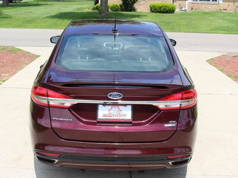 Used 2017 Ford Fusion SE w/ Equipment Group 201A AWD/4WD image 9