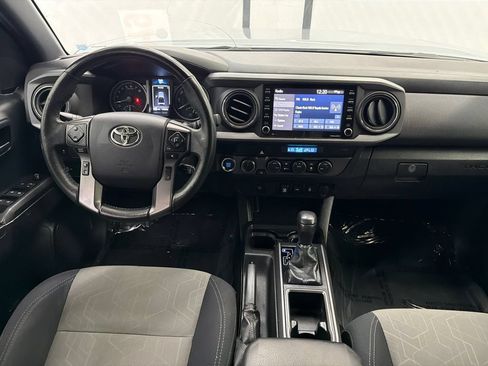 Used 2021 Toyota Tacoma TRD Off-Road AWD/4WD image 22