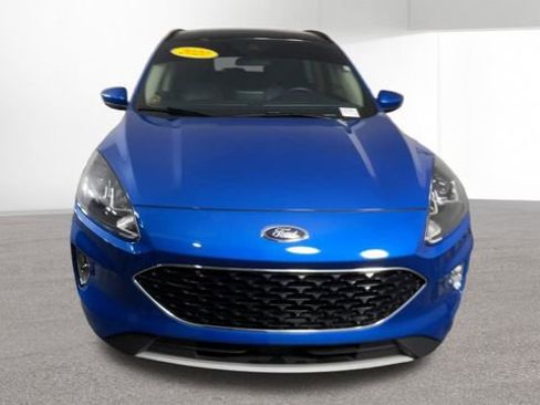 Used 2020 Ford Escape SEL image 3