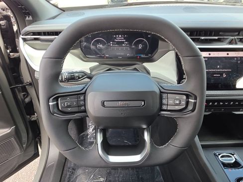New 2026 Jeep Cherokee Laredo AWD/4WD image 16