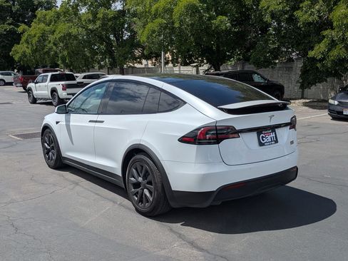 Used 2022 Tesla Model X AWD/4WD image 8