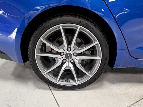 Used 2023 Genesis G70 2.0T image 13