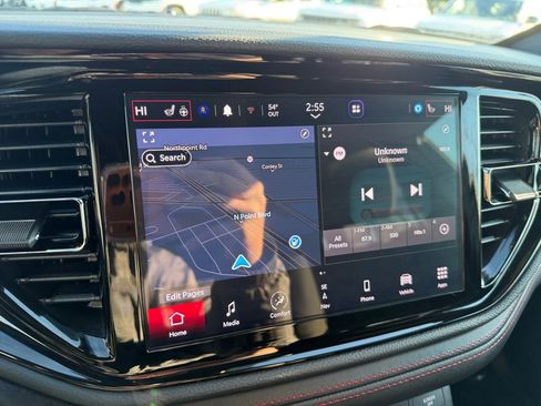 Used 2025 Dodge Durango GT image 19