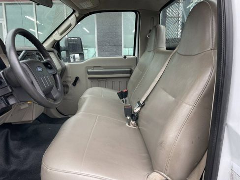 Used 2008 Ford F550 4x4 Regular Cab Super Duty image 27