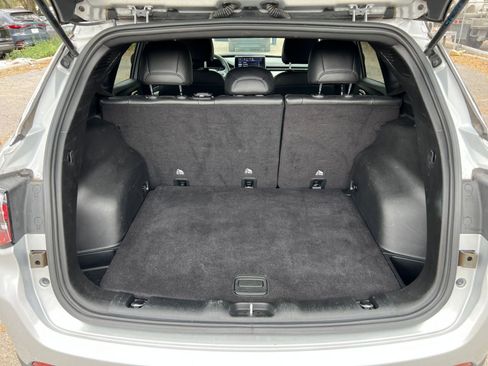 Used 2025 Jeep Compass Limited image 28