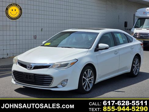 Used 2015 Toyota Avalon XLE Touring FWD image 1