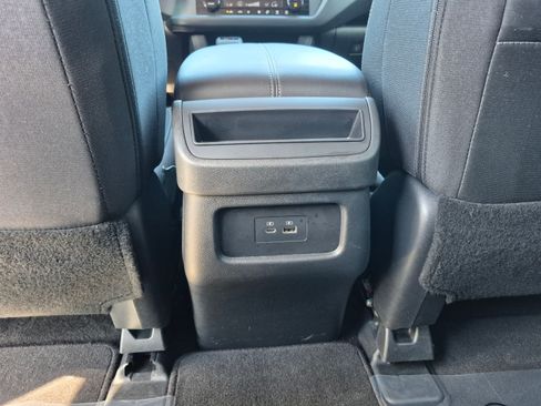 Certified 2025 Nissan Pathfinder S FWD image 16