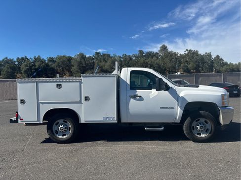 Used 2012 Chevrolet Silverado 2500 W/T RWD image 4