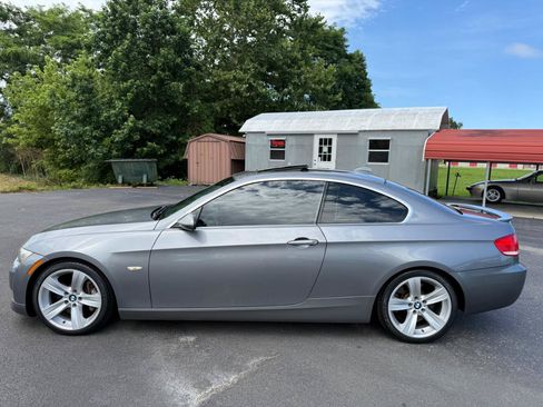 Used 2008 BMW 335i Coupe w/ Premium Pkg RWD image 4