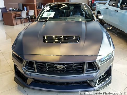 Used 2025 Ford Mustang Dark Horse RWD image 5